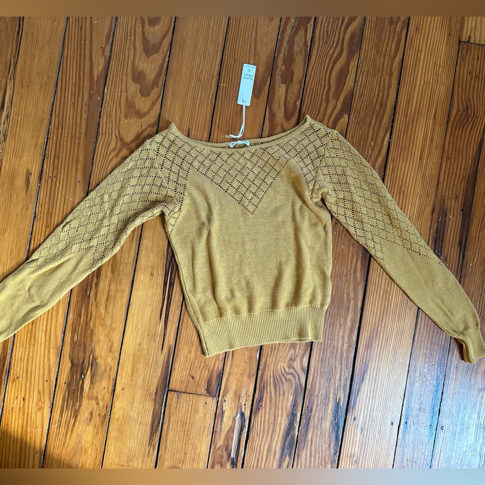 Black Swan Sweater Knit Crochet Champagne Woven
